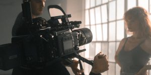 演技が下手な原因と克服法について記された記事のイメージ画像です。