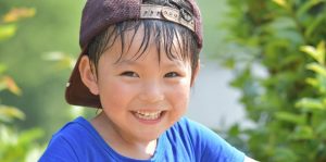 笑顔の男の子