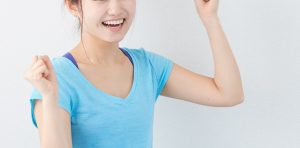 レッスンを受ける女性