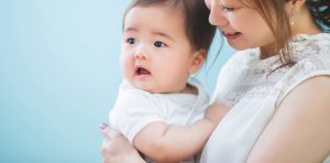 赤ちゃんとママ