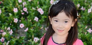 お花畑と女の子