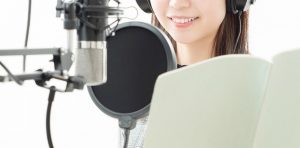 声優の女性