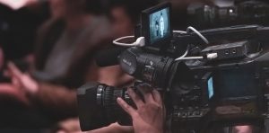 収録現場のカメラ