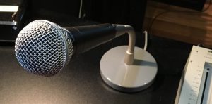 ラジオのマイク